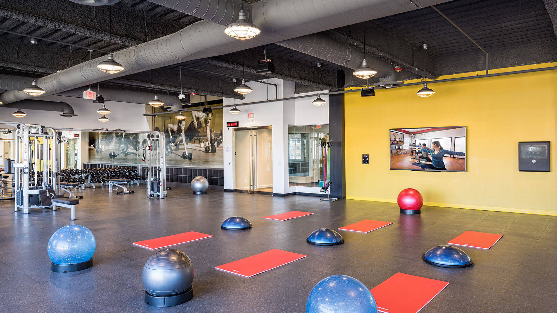 Functional training room with state-ofthe- art fitness equipment